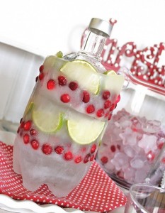 Tutorial DIY como hacer cubitos hielo bebidas alrededor de la botella